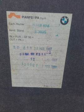 BMW 8 E31 PODSUFITKA PODSUFITÓWKA CZARNA