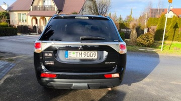 Mitsubishi Outlander III 2013 Mitsubishi Outlander 2.3 DID Intense+ 4WD 2013r, zdjęcie 8