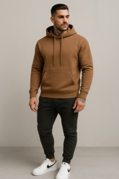 МУЖСКОЙ СПОРТИВНЫЙ КОСТЮМ - КОМПЛЕКТ, СПОРТИВНЫЙ КОСТЮМ - КОРИЧНЕВАЯ ТОЛСТОВКА И ЧЕРНЫЕ БРЮКИ XL