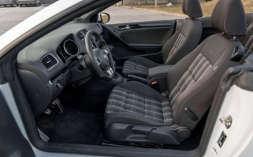 Volkswagen Golf VI Cabriolet 2.0 TSI GTI 210KM 2013 Volkswagen Golf Volkswagen Golf Cabrio GTI 2.0 Benzyna 210KM, zdjęcie 8