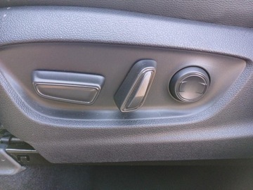 Toyota C-HR II SUV 2.0 Hybrid Dynamic Force 197KM 2024 Toyota C-HR 2.0 Hybrid Executive 2.0 Hybrid Execut, zdjęcie 23