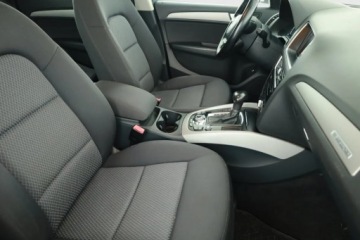 Audi Q5 I SUV Facelifting 2.0 TDI 177KM 2013 Audi Q5 2.0 TDI, Salon Polska, 174 KM, 4X4, zdjęcie 6