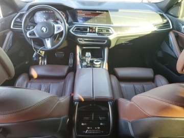 BMW X6 G06 2021 BMW X6 M50i 2021 4.4 Benzyna 523KM, zdjęcie 8