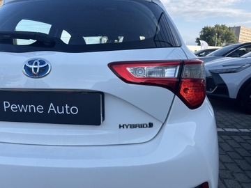 Toyota Yaris III Hatchback 5d Facelifting 2017 1.5 Hybrid 100KM 2019 Toyota Yaris Hybrid 100 Active III (2011-2019) Toy, zdjęcie 9