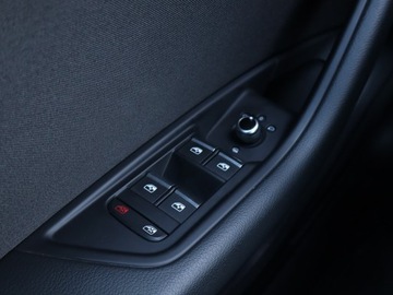 Audi A4 B9 Avant Facelifting 2.0 35 TFSI 150KM 2022 Audi A4 35 TFSI, Salon Polska, 1. Właściciel, zdjęcie 16