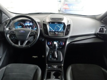 Ford Kuga II SUV Facelifting 2.0 TDCi 150KM 2017 Ford Kuga 2.0 TDCi ST-Line/4X4/Automat/Panorama, zdjęcie 18