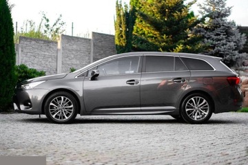 Toyota Avensis III Wagon Facelifting 2015 2.0 D-4D 143KM 2016 Toyota Avensis 2.0 D-4D Selection 143KM 2016r Salon Polska, zdjęcie 11
