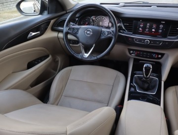 Opel Insignia I Sports Tourer Facelifting 2.0 CDTI Ecotec 170KM 2017 Opel Insignia 2.0 CDTI, 167 KM, Skóra, Navi, zdjęcie 6