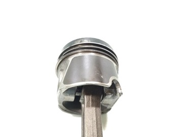 AUDI A3 PÍST MOTORU Z OJNICE 2.0 TDI DIESEL