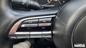 Mazda 3 IV Sedan 2.0 Skyactiv-G 122KM 2019 Mazda 3 2.0BENZ manual Navi kamera head up podgrz kierownica 2.0 Benzyna, zdjęcie 11