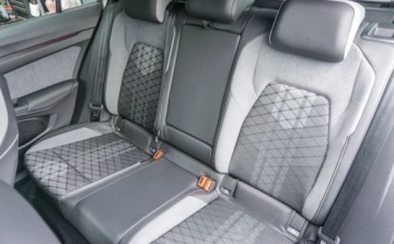 Volkswagen Golf VIII Variant 1.5 eTSI 150KM 2023 Volkswagen Golf Volkswagen Golf 1.5 eTSI MHEV R-Line DSG 1.5 Benzyna 150KM, zdjęcie 26