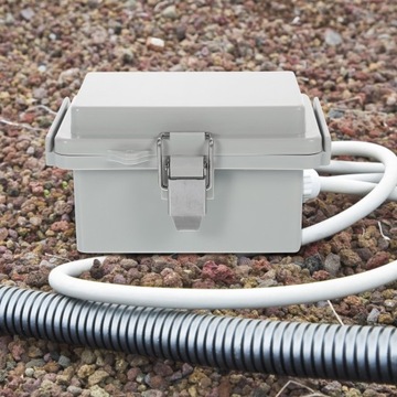 SKRZYNKA ELEKTRYCZNA ZEWNĘTRZNA WODOSZCZELNA KLAMRA