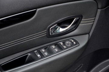 Renault Scenic III Van Facelifting 2.0 16v 140KM 2012 CZARNY ZAREJESTROWANY 2.0i 16V BOSE PANORAMA BI-XENON SKÓRA KAMERA NAVI, zdjęcie 18