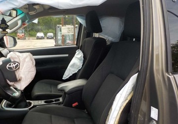 Toyota Hilux VIII Podwójna kabina Facelifting 2.8 D-4D 204KM 2022 Toyota Hilux Okazja 2.8 Diesel 204KM, zdjęcie 24