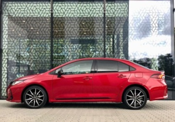 Toyota Corolla XII Sedan Facelifting 1.8 Hybrid 140KM 2023 Toyota Corolla Corolla GR Sport Dynamic Vat Marza Salon PL Serwis ASO, zdjęcie 1