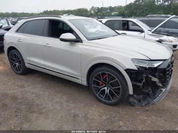 Audi Q8 2021 Audi Q8 2021 AUDI Q8 PREMIUM PLUS 55 TFSI QUATTRO TIPTRONIC 3.0 Benzyna, zdjęcie 2