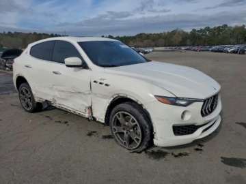 Maserati Levante 2022 Maserati Levante GT, 2022r., 4x4, 3.0L 3.0 Benzyna 345KM, zdjęcie 1