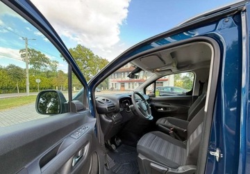 Opel Combo E Kombivan 1.2 Turbo 110KM 2020 Opel Combo Opel Combo 1.2 Turbo StartStop Innovation 1.2 Benzyna 110KM, zdjęcie 10