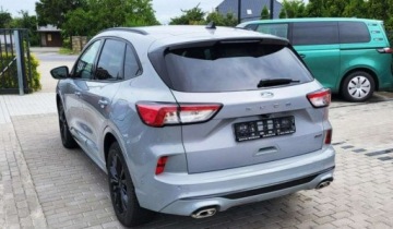 Ford Kuga III SUV Plug-In 2.5 EcoBlue 225KM 2023 Ford Kuga Ford Kuga 2.5 Duratec PHEV ST-LINE 2.5 Hybryda Plug-in 225KM, zdjęcie 2