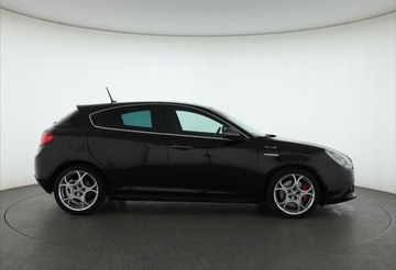 Alfa Romeo Giulietta Nuova II Hatchback 5d Facelifting 1.4 TB 16v Mair 170KM 2014 Alfa Romeo Giulietta 1.4 T MultiAir, Salon Polska, zdjęcie 5