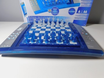 Электронная шахматная игра ChessLight со светящимся LCG3000