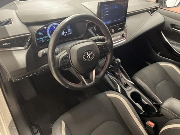 Toyota Corolla XII TS Kombi Facelifting 1.8 Hybrid 140KM 2023 Toyota Corolla 1.8 Hybrid GR Sport Dynamic Seria E, zdjęcie 9