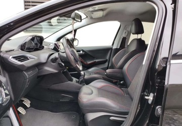 Peugeot 208 I Hatchback 5d Facelifting 1.2 PureTech 110KM 2016 Peugeot 208 Peugeot 208 1.2 Benzyna 110KM, zdjęcie 10