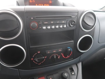 Peugeot Partner II Furgon L1 Facelifting 1.6 HDi 92KM 2014 Peugeot Partner 1.6 HDi, Salon Polska, Klima, zdjęcie 11
