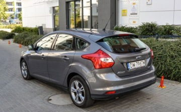 Ford Focus III Kombi 1.0 EcoBoost 125KM 2013 Ford Focus Salon PL 1 wlasciciel 2013 r. 116 tys. km Benzyna 125KM, zdjęcie 6