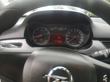 Opel Corsa E Hatchback 3d 1.2 Twinport 70KM 2016 Opel Corsa 1.2 16v 70KM Klimatyzacja Isofix Wspoma, zdjęcie 9