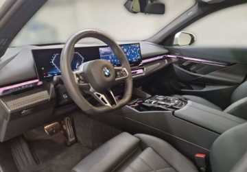 BMW Seria 5 G90-91 Touring 2.0 520d 197KM 2025 BMW Seria 5 Dach panoramiczny, Hak, Klimatyzowane fotele, Harman Kardon,, zdjęcie 1