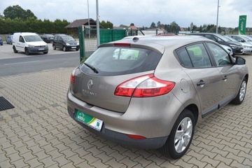 Renault Megane III Hatchback Facelifting 1.6 16v 100KM 2013 Renault Megane z Niemiec ,Opłacona, zdjęcie 7