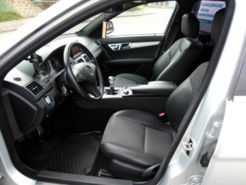 Mercedes Klasa C W204 Limuzyna 1.8 200 K 184KM 2008 Mercedes-Benz Klasa C AMG Avantgarde Kompressor Doinwestowany 1.8 Benzyna, zdjęcie 28