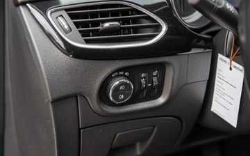 Opel Astra K Sports Tourer 1.4 Turbo 125KM 2017 Opel Astra 1.4B 140Ps Ledy Bixenon El.Klapa PolSkora Radar Hands FreeZADBA, zdjęcie 20