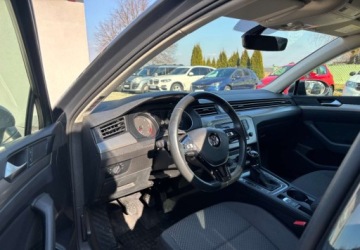 Volkswagen Passat B8 Variant 1.6 TDI BlueMotion SCR 120KM 2017 Volkswagen Passat Polski salon 1.6 Diesel 120KM, zdjęcie 12