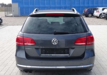 Volkswagen Passat B7 Variant 2.0 TDI CR DPF BlueMotion 170KM 2011 Volkswagen Passat 2.0TDI 170KM High Line Serwisowany Bezwypadkowy Oplacony, zdjęcie 7