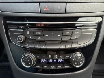 Peugeot 508 I Sedan 2.0 Hybrid4 200KM 2012 Peugeot 508 Hybrid4 200KM Naped 4x4 Xenony Nawigacja Head-Up Serwisowany G, zdjęcie 10