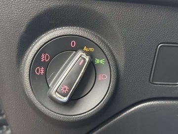 Seat Leon III ST Facelifting 1.5 EcoTSI 130KM 2019 Seat Leon TSI 130KM FR BeatsAudio Nawigacja Climatronic Tempomat, zdjęcie 22