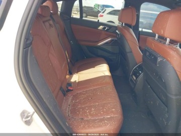 BMW X6 G06 2023 BMW X6 M50i 2023 4.4l 4.4 Benzyna 523KM, zdjęcie 12