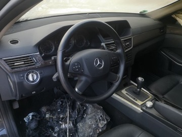 MERCEDES E TŘÍDA W212 KONZOLA DESKA KOKPIT AIRBAG