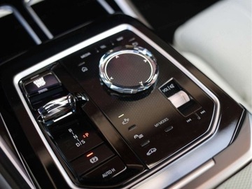 BMW Seria 7 G70 Sedan 3.0 40d 299KM 2025 BMW Seria 7 740d xDrive Sport Sedan 3.0 (299KM) 2025, zdjęcie 11