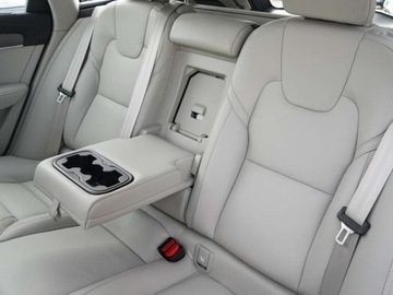 Volvo V90 II Plug-In Facelifting 2.0 T8 Plug-In Hybrid 455KM 2025 VOLVO V90 T8 AWD Plug-In Hybrid Ultra Bright 2.0 (455KM) 2025, zdjęcie 12