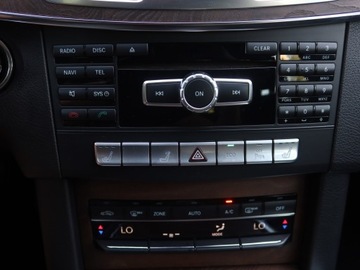 Mercedes Klasa E W212 Kombi Facelifting 200 CDI 136KM 2013 Mercedes E E 200 CDI, Automat, Navi, Klima, zdjęcie 15