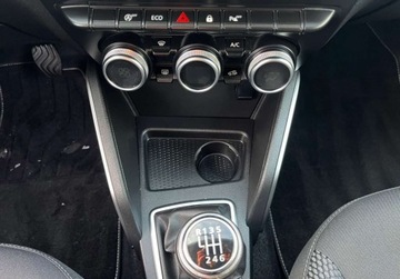 Dacia Duster II SUV  1.3 TCe 130KM 2019 Dacia Duster kamera cofania, nawigacja 1.3 Benzyna 130KM, zdjęcie 25