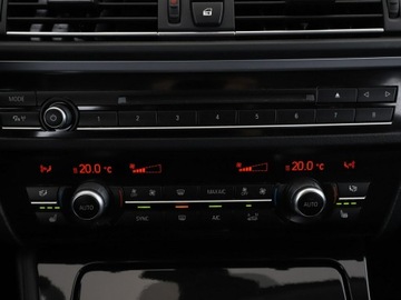 BMW Seria 5 F10-F11 Touring Facelifting 525d 218KM 2016 BMW 525 Automat skóra bi-xenon czujniki, zdjęcie 26