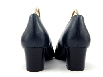 Buty ze skóry CAPRICE r 38/24,9 cm