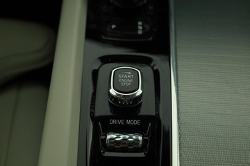 Volvo XC60 II Crossover D5 235KM 2020 Volvo XC60 D5 AWD, Salon Polska, 231 KM, 4X4, zdjęcie 16