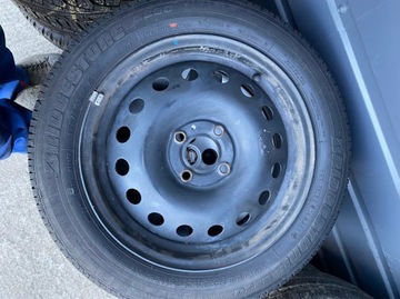 KOLA OCEL Z PNEUMATIKA MICRA CLIO 5,5X15 4X100 ET50