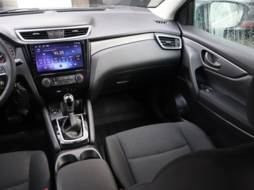 Nissan Qashqai II Crossover Facelifting 1.2 DiG-T 115KM 2018 Nissan Qashqai 1.2 DIG-T, Automat, Klima, zdjęcie 7