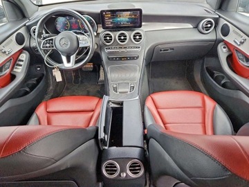 Mercedes GLC C253 2021 Mercedes-Benz GLC Coupe 300 4Matic 2021 2.0 Benzyna 255KM, zdjęcie 8